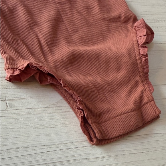 GAP Ruffled Kids Bodysuit - Rust - Picture 3 of 5